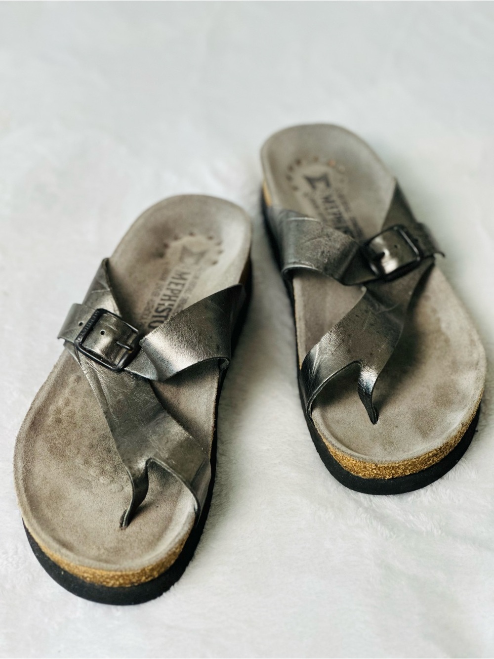 Mephisto Women's Helen Metallic Grey Finish Sandals Size 36 or size 6